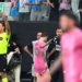 Se encienden las alarmas: Messi deja el campo con aparentes molestias