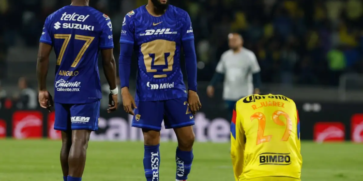 Santi Sandoval salva a Chivas y están en semifinales