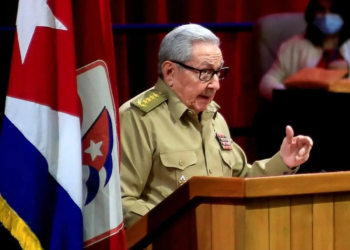 EU acusa a Raúl Castro por derribo de naves en los 90