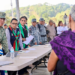 Rosa Icela Rodríguez y Evelyn Salgado se reúnen con desplazados de Chilapa