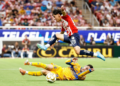 Santi Sandoval salva a Chivas y están en semifinales