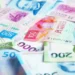 Peso mexicano retrocede levemente frente al dólar por cautela sobre Oriente Medio
