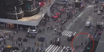 Balacera en Times Square, NY, causa pánico; policía no reporta heridos