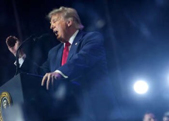 “El juego ha comenzado”: Inesperada amenaza de Trump a “los comunistas”