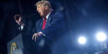 “El juego ha comenzado”: Inesperada amenaza de Trump a “los comunistas”