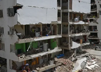 Cifra de muertos por los dos fuertes terremotos en Venezuela sube a 920; hay 50,000 desaparecidos