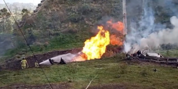 Explosión de pipa de gas deja 2 muertos y negocios calcinados en la Texcoco-Calpulalpan