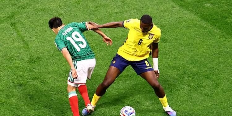 MÉXICO VA GANANDO 2-0 A ECUADOR