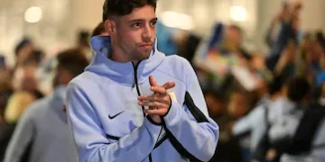 Avión de Uruguay, sin permiso para aterrizar en Estados Unidos previo a debut mundialista