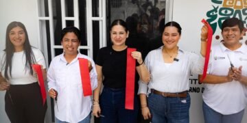 Inaugura Estefanía Mercado Oficina de Enlace de Juventud en Puerto Aventuras