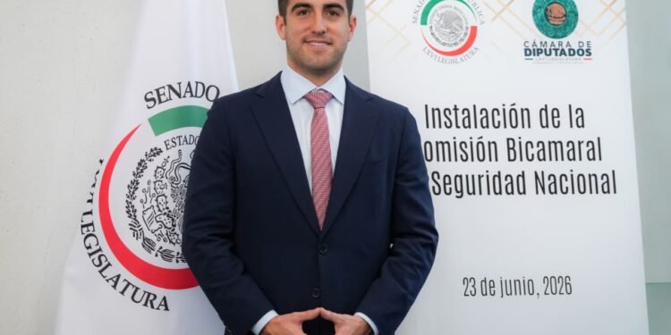Solicita licencia Eugenio Segura