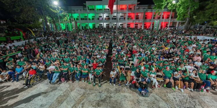 Celebra Chetumal el triunfo de México