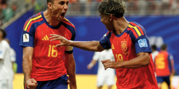 España golea y vuelve a tomar confianza