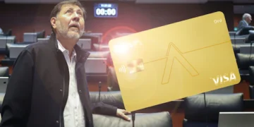Fernández Noroña presume su ‘visa dorada