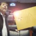 Fernández Noroña presume su ‘visa dorada