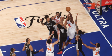 ¡Muy cerca del título! Knicks remontan 29 puntos y se llevan la victoria ante Spurs en Nueva York