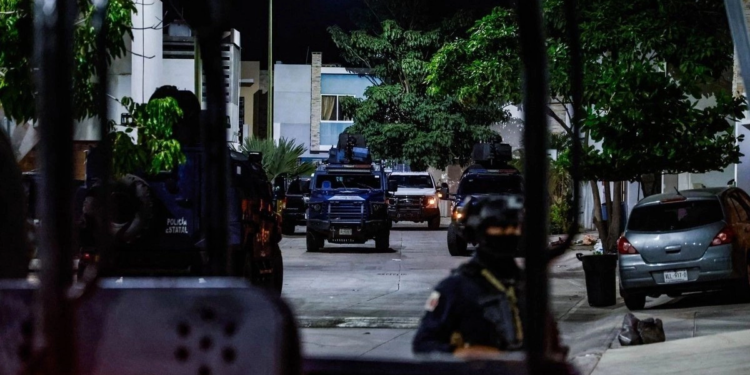 Sinaloa bajo sangre; reportan 8 homicidios, incluido un policía de investigación
