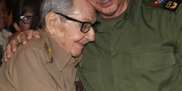 Raúl Castro reaparece en público tras acusación hecha por EU