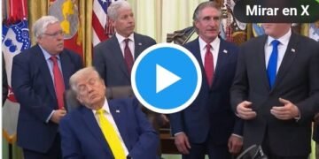 Trump se queda dormido durante un anuncio oficial