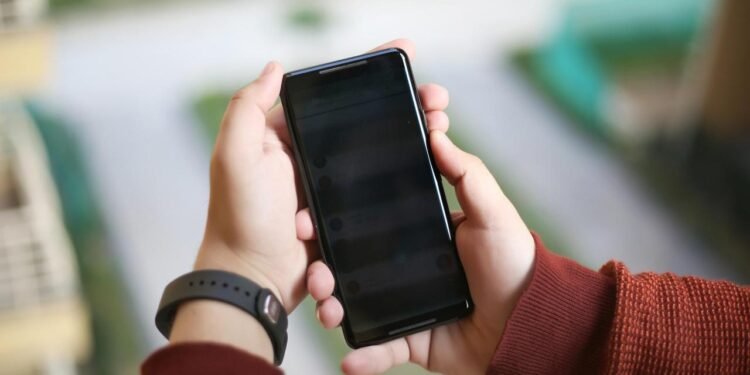 ¿LA TECNOLOGÍA HA BORRADO LOS LÍMITES ENTRE LA VIDA LABORAL Y PERSONAL?