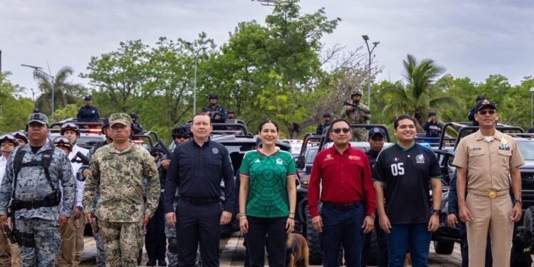 Estefanía Mercado pone en marcha el Operativo de Seguridad Verano Mundialista 2026 en Playa del Carmen
