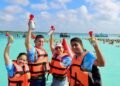 Inicio del XX Maratón de Aguas Abiertas Bacalar 2026