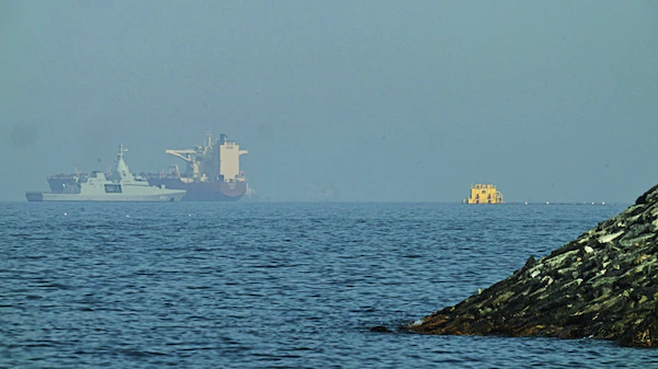 buques petroleros se niegan a pasar por el Estrecho de Ormuz