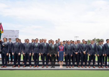 Selección Mexicana recibe abanderamiento de la Presidenta de México