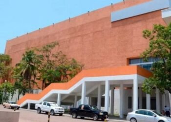 Gobierno de Tabasco lanza licitación nacional para vender el Centro de Convenciones y el Gimnasio La Choca