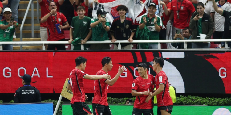 Corea vence 2-1 a Chequia
