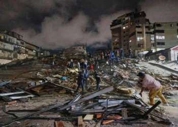 Dos fuertes sismos de 7.1 y 7.5, con un minuto de diferencia sacuden Venezuela