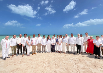 Mara Lezama presenta ante la Presidenta Sheinbaum la estrategia Holbox Circular