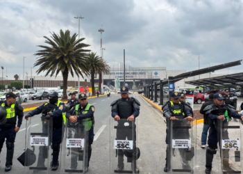 ANAM y Semar aseguran 1.2 millones de cigarrillos ilícitos en el AICM; provenían de Taiwán