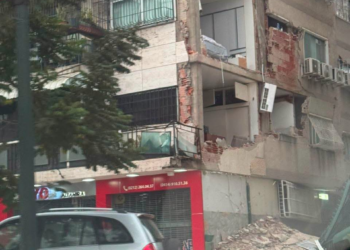 Dos fuertes sismos de 7.1 y 7.5, con un minuto de diferencia sacuden Venezuela