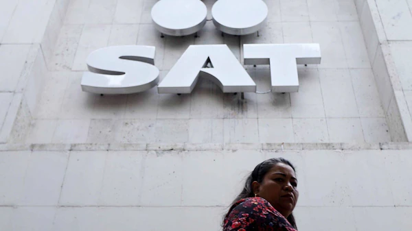 Déficit fiscal resulta menor al previsto por contención del gasto