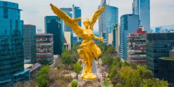 El PIB de México aceleró 1.5% en el segundo trimestre impulsado por factores temporales