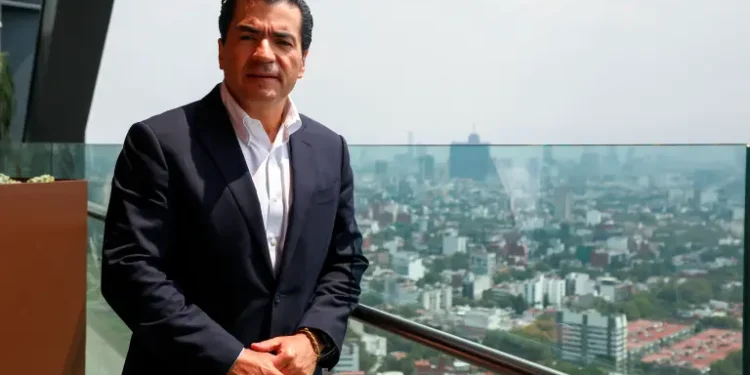 BBVA México anuncia cambios en su cúpula: Eduardo Osuna dejará la dirección a José Luis Elechiguerra