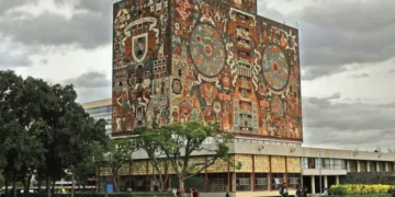 UNAM suspende trámites e inscripciones temporalmente tras polémica por puntajes