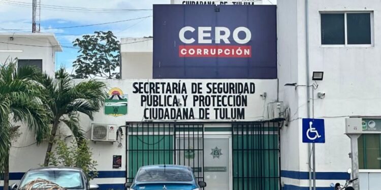 De baja policía ebrio en Tulum