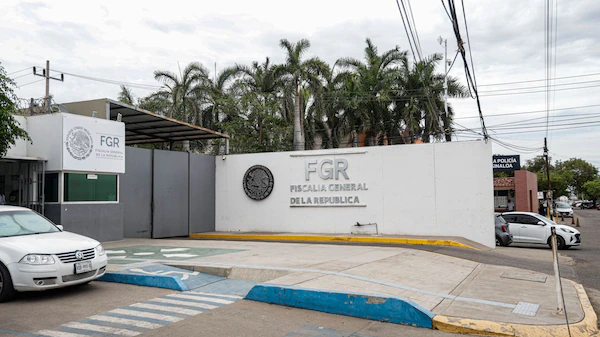 Óscar Langlet González fue removido por presuntamente rechazar archivar una indagatoria, lo que habría derivado en su salida de la FGR