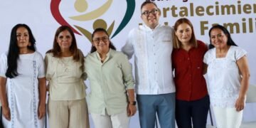 La secretaria de Educación, Elda María Xix – Euán , asistió a la 4ª Feria de la Estrategia Nacional para el Fortalecimiento de las Familias