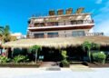 CIERRA HOTEL EMBLEMÁTICO DE MAHAHUAL POR CRISIS DEL SARGAZO