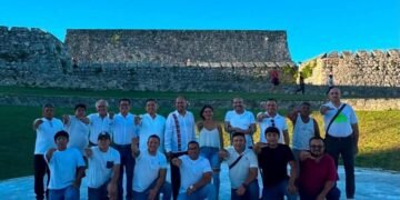 INSTALAN EN BACALAR COMITÉ DE FAMILIAS MIGRANTES DE MORENA