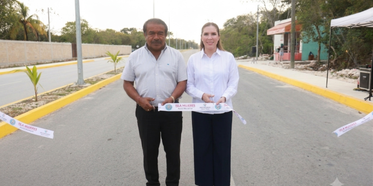 ¡ESCÁNDALO EN ISLA MUJERES! TRAS SER EXHIBIDA EN LA MAÑANERA, ATENEA GÓMEZ DESPLIEGA CAMPAÑA DE CONTROL DE DAÑOS
