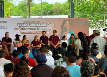 Gino Segura acompaña a la militancia de Morena en Bacalar y refrenda el llamado a la unidad del movimiento