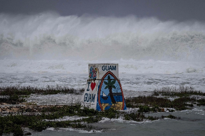 Supertifón Bavi toca tierra en la isla estadunidense de Rota; alertan por “daños catastróficos”