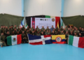 Paracaidistas militares imponen en Acapulco récord internacional con salto desde 18 mil pies