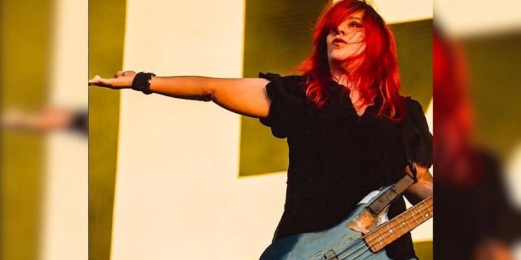 Jennifer Finch, leyenda del grunge, falleció tras anunciar que tenía cáncer cerebral