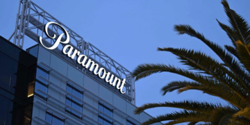 Juez bloquea de forma temporal la fusión de Paramount y Warner Bros. Discovery