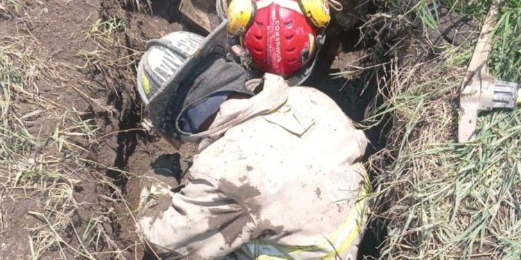 Controlan fuga de gas en Ecatepec tras excavación y maniobras de emergencia
